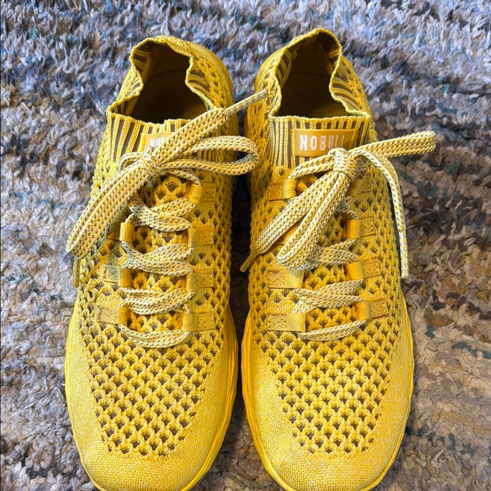 NOBULL Yellow Sneakers Lightweight knit Design